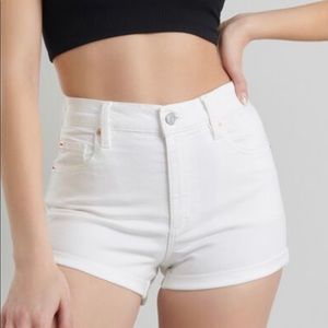 Garage white favourite short